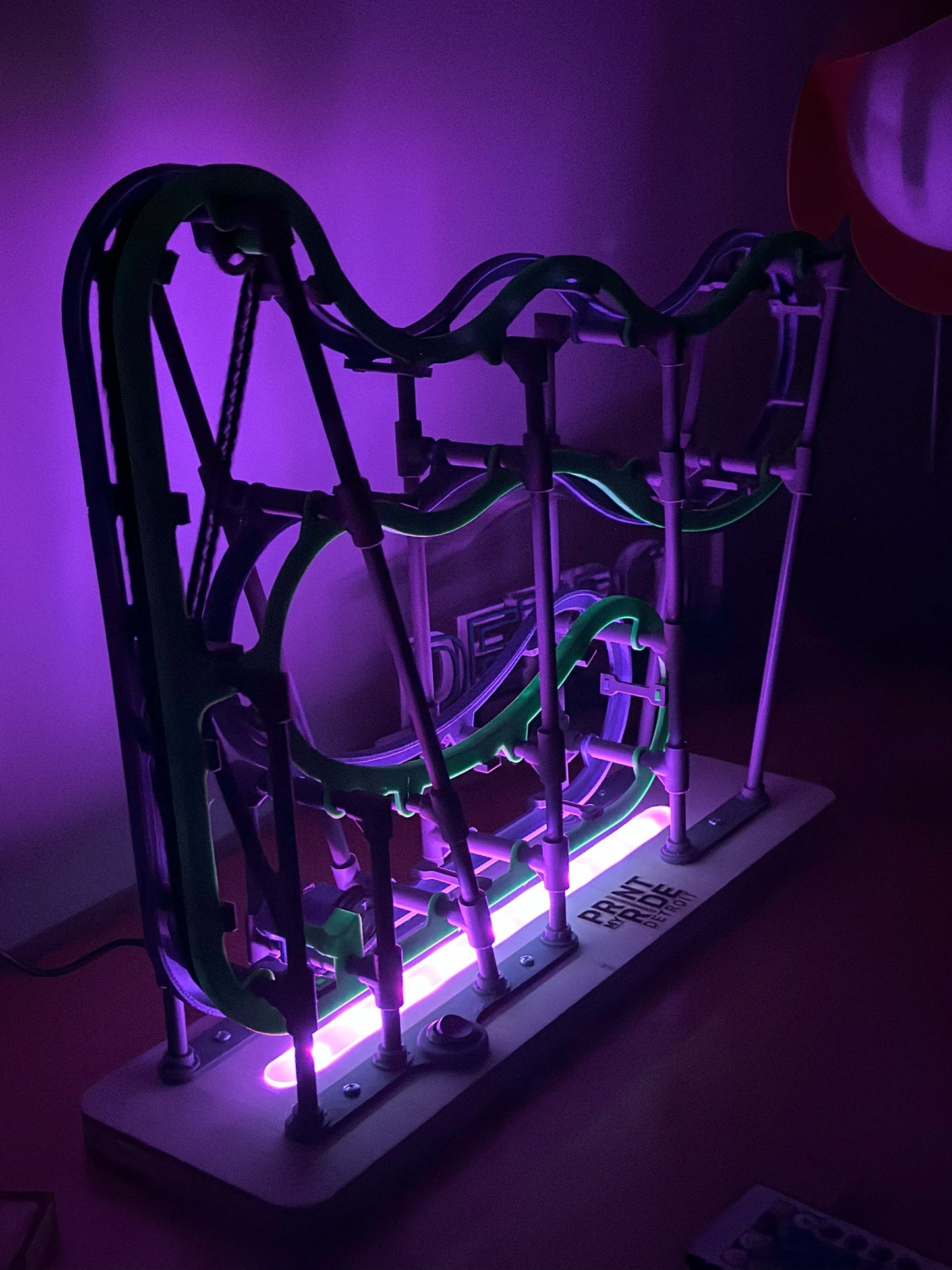 Working Model Roller Coaster - Free Spin